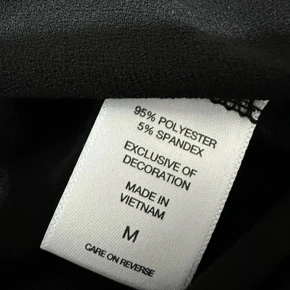 NWT NY & CO Women’s Sz M one shoulder black white blouse 3/4 Sleeve stretch - Picture 10 of 10